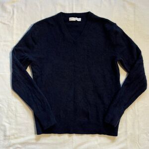 Everlane 100% Cashmere V-Neck Sweater Navy Blue Size M Pullover Long Sleeve